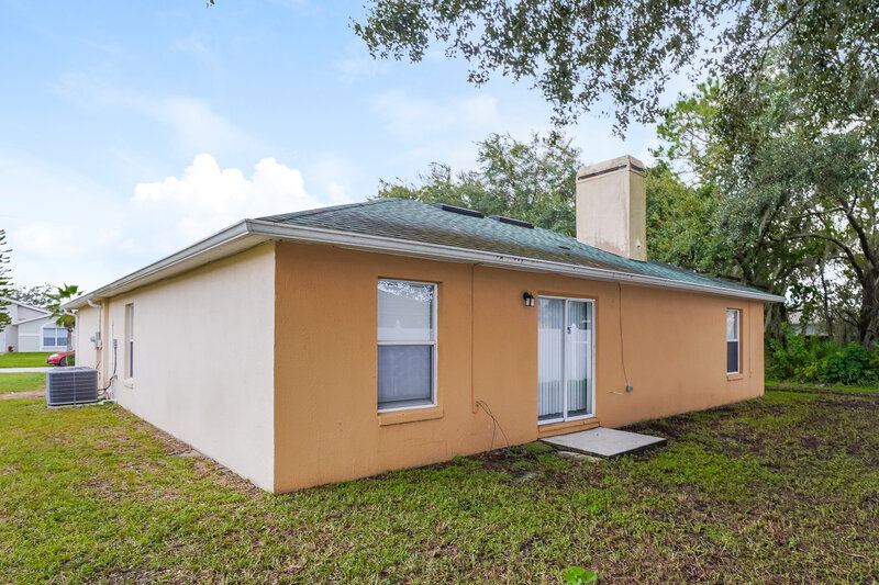 1,690/Mo, 459 Flamingo Ct Kissimmee, FL 34759 Rear View