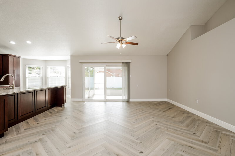 3,320/Mo, 2877 Middleton Cir Kissimmee, FL 34743 Living Room View