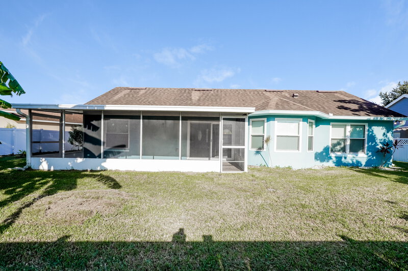 3,320/Mo, 2877 Middleton Cir Kissimmee, FL 34743 Rear View 2