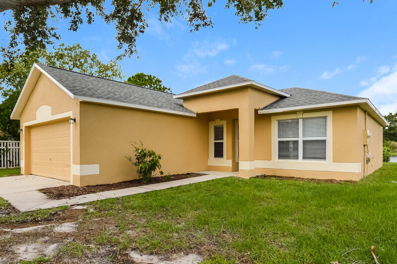 1,940/Mo, 204 McKay Blvd Sanford, FL 32771 Front View
