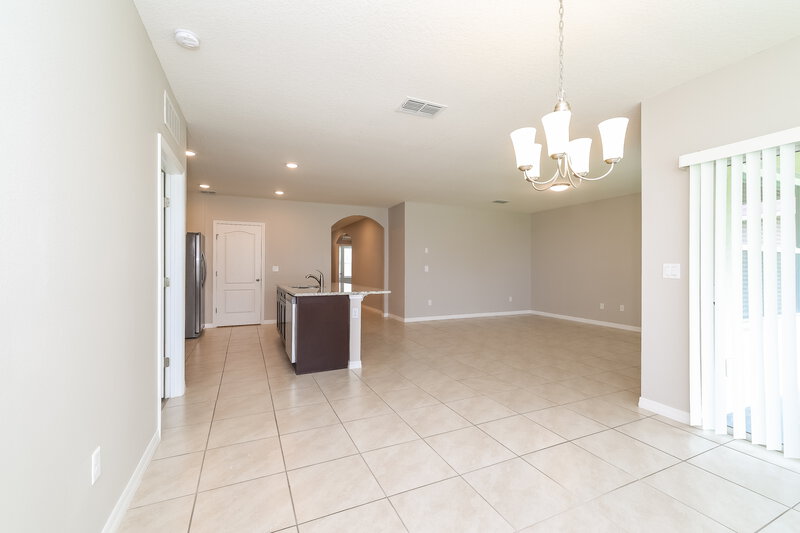 2,195/Mo, 336 Tanglewood Dr Davenport, FL 33896 Dining Room View 2