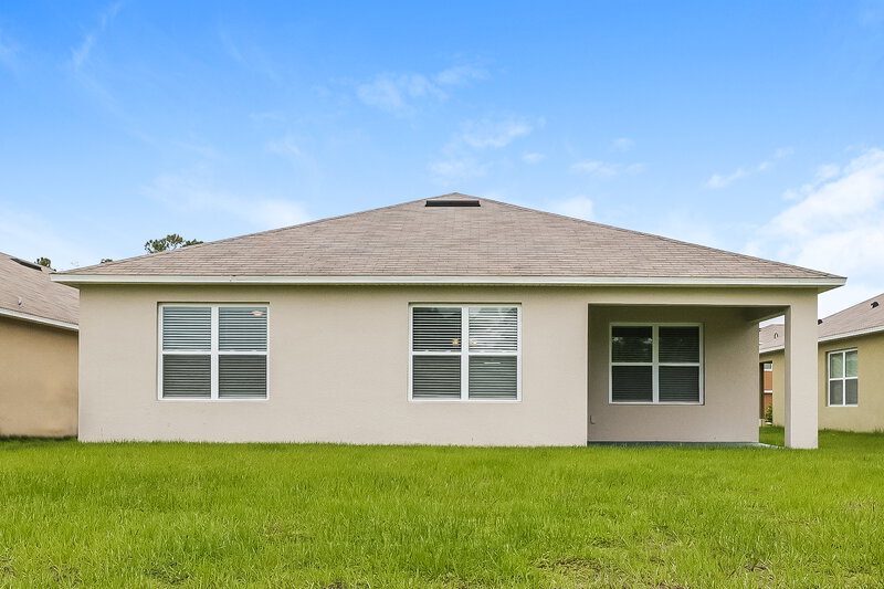 2,195/Mo, 336 Tanglewood Dr Davenport, FL 33896 Rear View