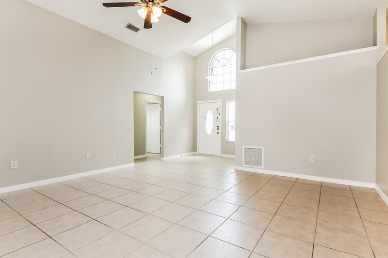 2,360/Mo, 2009 Ipsden Dr Orlando, FL 32837 Living Room View