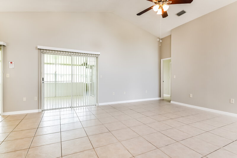 2,360/Mo, 2009 Ipsden Dr Orlando, FL 32837 Living Room View 3