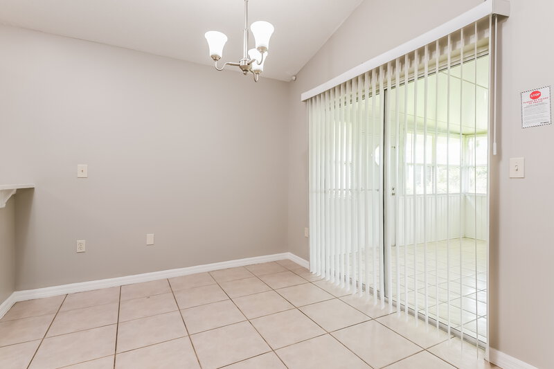 2,360/Mo, 2009 Ipsden Dr Orlando, FL 32837 Dining Room View