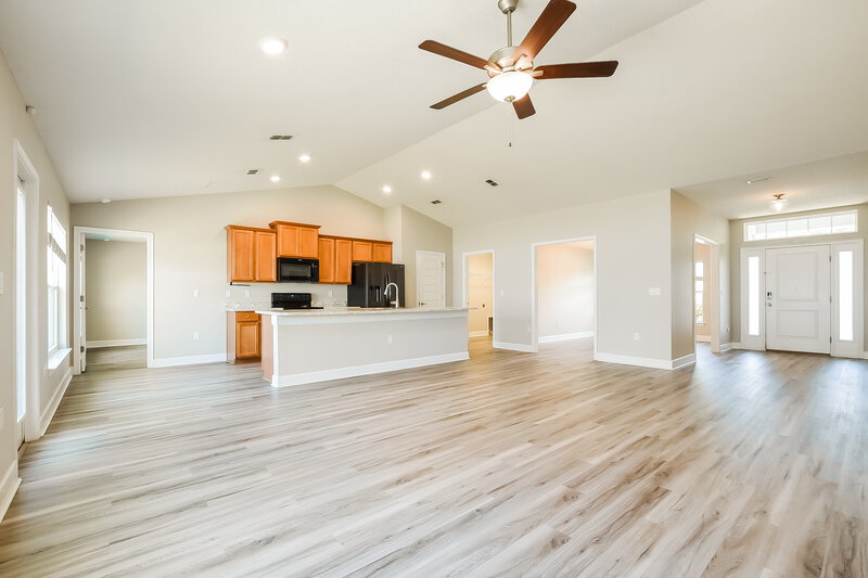 2,280/Mo, 7803 Sloewood Dr Leesburg, FL 34748 Living Room View