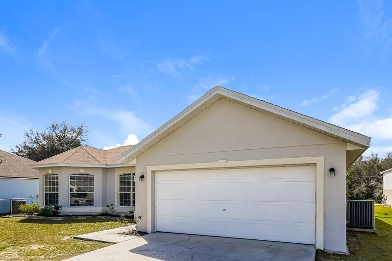 1,715/Mo, 1910 Manatee Ln Poinciana, FL 34759 Front View