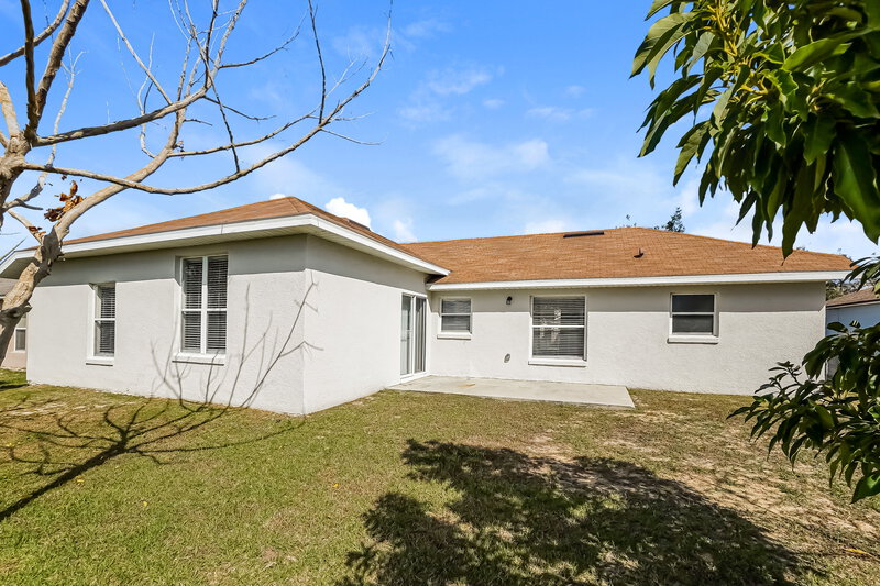 1,715/Mo, 1910 Manatee Ln Poinciana, FL 34759 Rear View