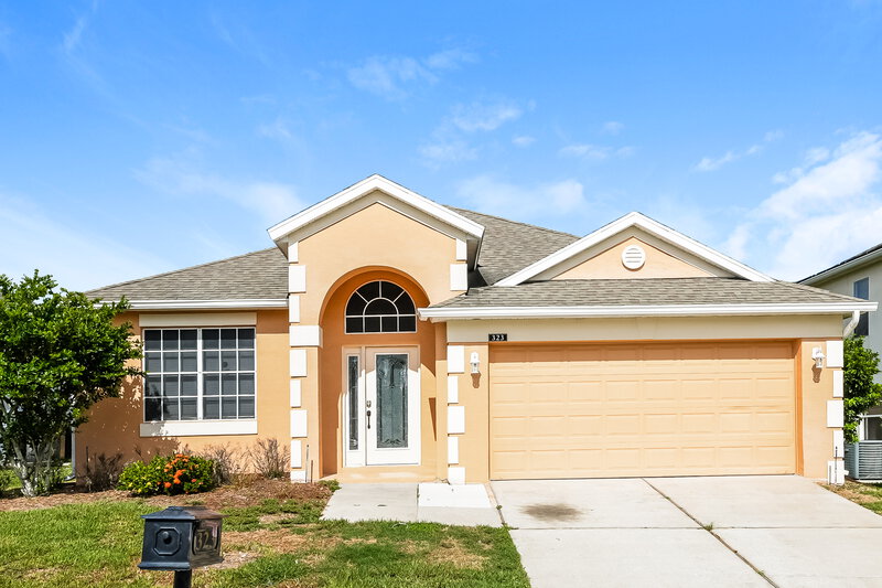 2,005/Mo, 323 Higher Combe Dr Davenport, FL 33897 External View