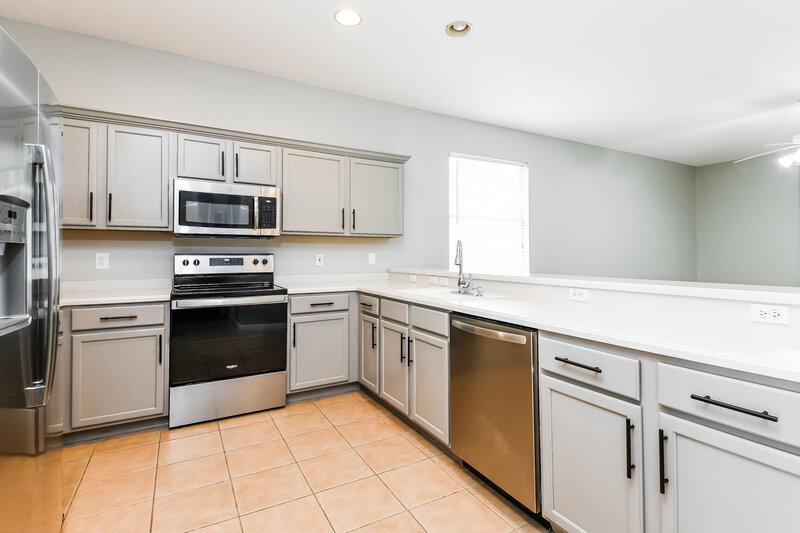 2,005/Mo, 323 Higher Combe Dr Davenport, FL 33897 Misc View 4