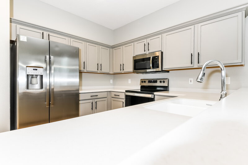 2,005/Mo, 323 Higher Combe Dr Davenport, FL 33897 Misc View 5