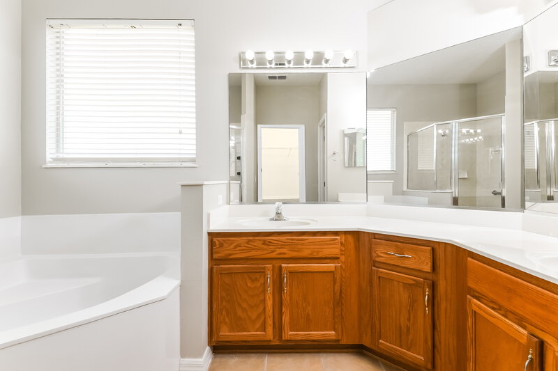 2,005/Mo, 323 Higher Combe Dr Davenport, FL 33897 Misc View 9