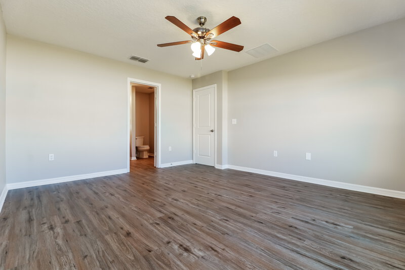 1,870/Mo, 198 Sunfish Dr Winter Haven, FL 33881 Main Bedroom View