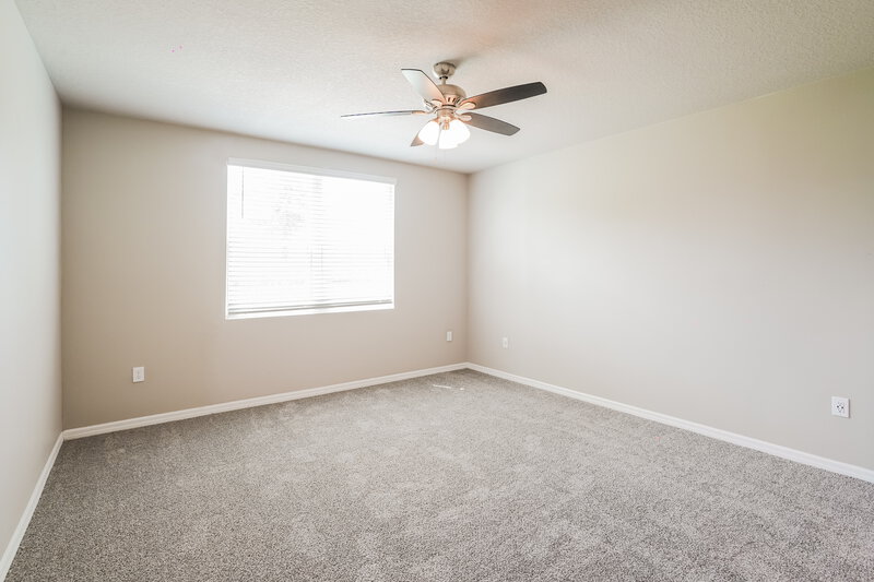 2,110/Mo, 1026 Oak Valley Drive Auburndale, FL 33823 Main Bedroom View