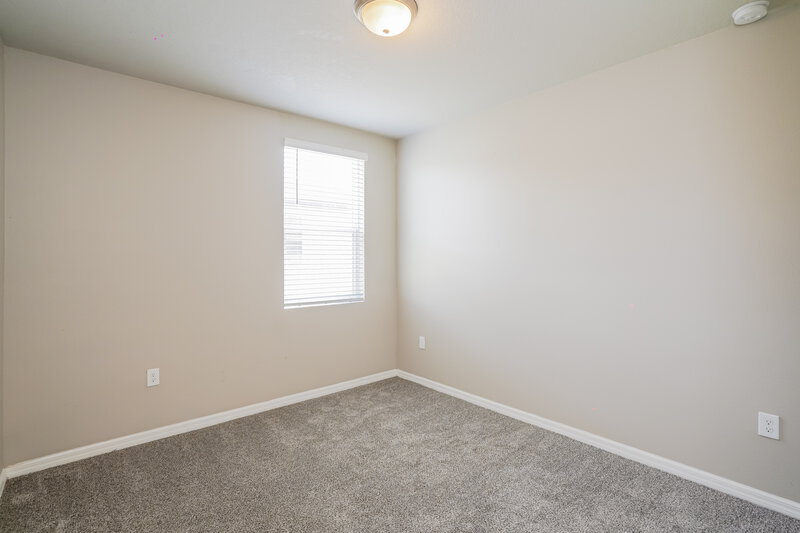 2,110/Mo, 1026 Oak Valley Drive Auburndale, FL 33823 Bedroom View