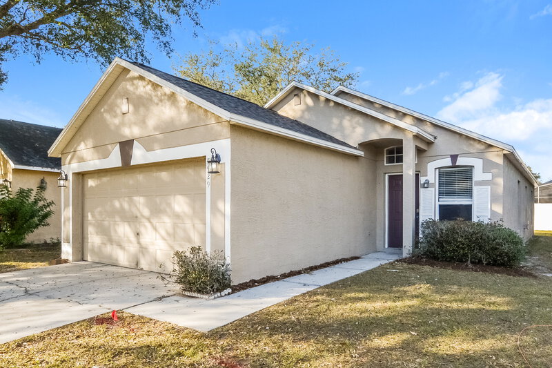 2,190/Mo, 5529 New Cambridge Rd Orlando, FL 32810 Front View