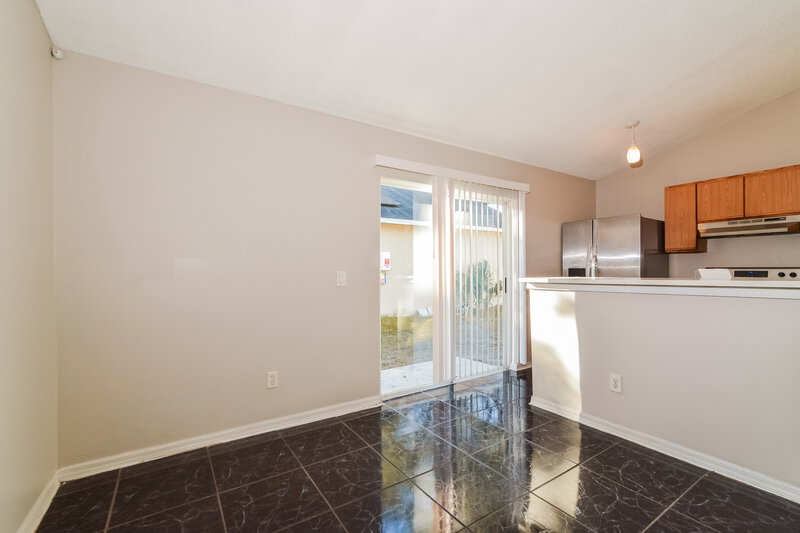 2,190/Mo, 5529 New Cambridge Rd Orlando, FL 32810 Dining Room View