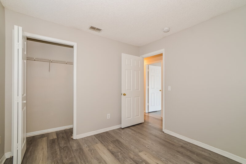 2,190/Mo, 5529 New Cambridge Rd Orlando, FL 32810 Bedroom View 2