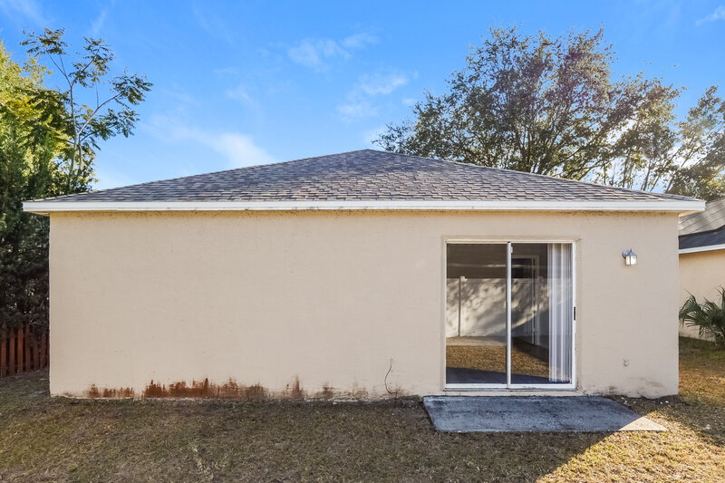 2,190/Mo, 5529 New Cambridge Rd Orlando, FL 32810 Rear View