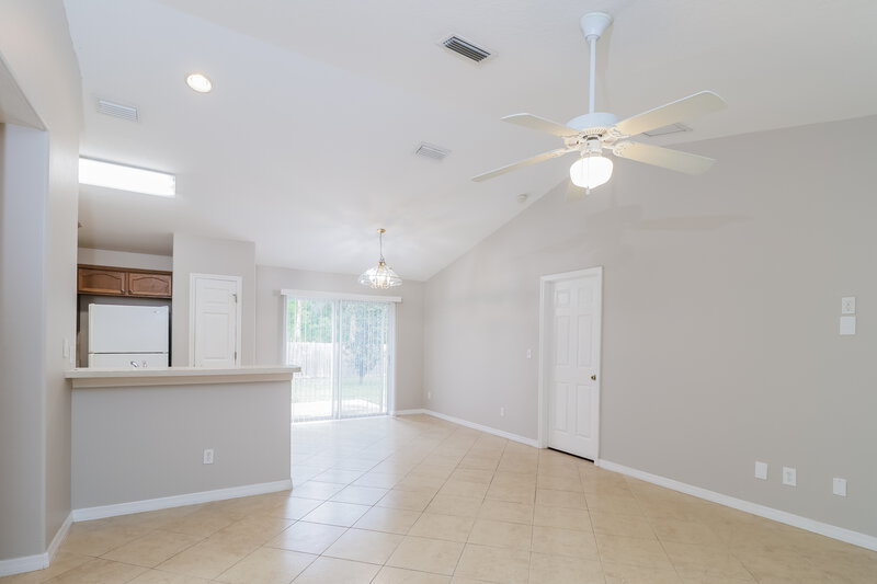 1,735/Mo, 34339 Shadewood Cir Leesburg, FL 34788 Living Room View