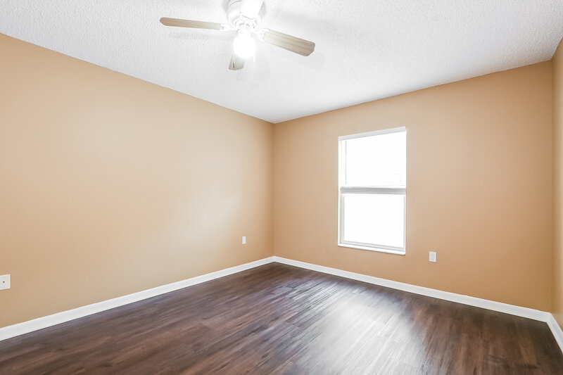 1,890/Mo, 30400 Pga Dr Sorrento, FL 32776 Bedroom View 2