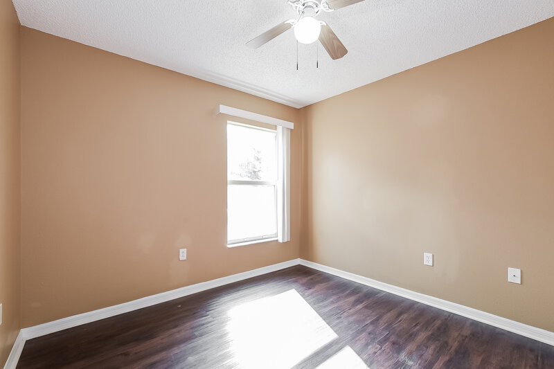 1,890/Mo, 30400 Pga Dr Sorrento, FL 32776 Bedroom View 3