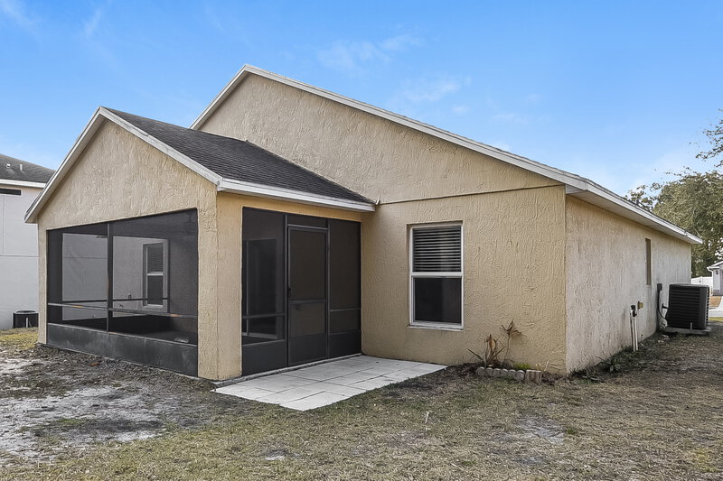 1,890/Mo, 30400 Pga Dr Sorrento, FL 32776 Rear View