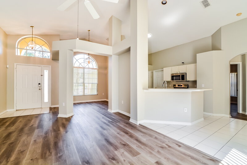 2,240/Mo, 2297 Blake Way Ocoee, FL 34761 Foyer View