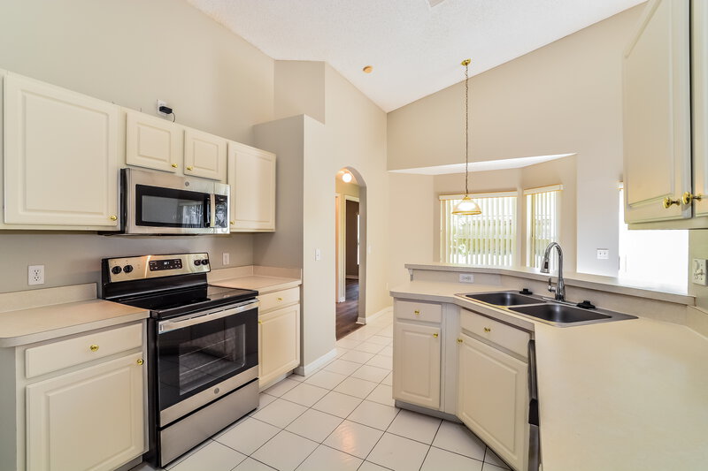 2,240/Mo, 2297 Blake Way Ocoee, FL 34761 Breakfast Nook View