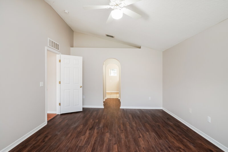 3,130/Mo, 1810 Torrington Dr Mascotte, FL 34753 Main Bedroom View