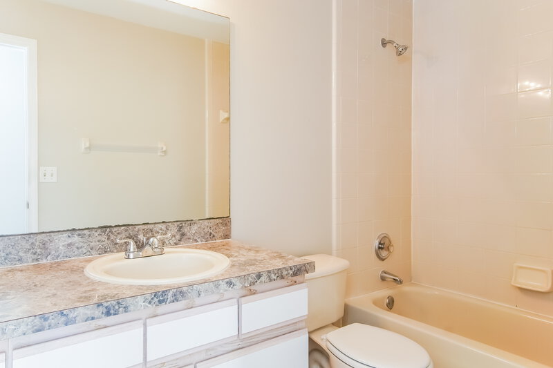 2,235/Mo, 10733 Siena Dr Clermont, FL 34711 Bathroom View