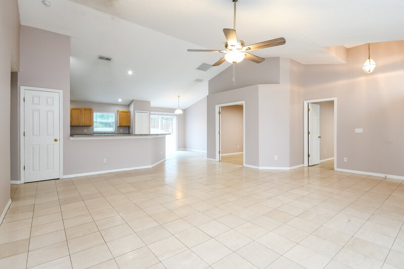 2,045/Mo, 1210 Demoiselle St Groveland, FL 34736 Living Room View 2