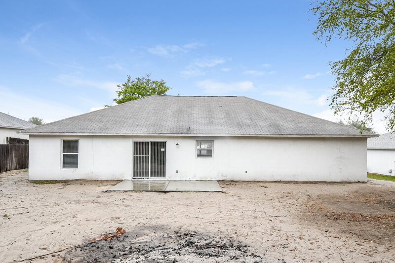 2,045/Mo, 1210 Demoiselle St Groveland, FL 34736 Rear View