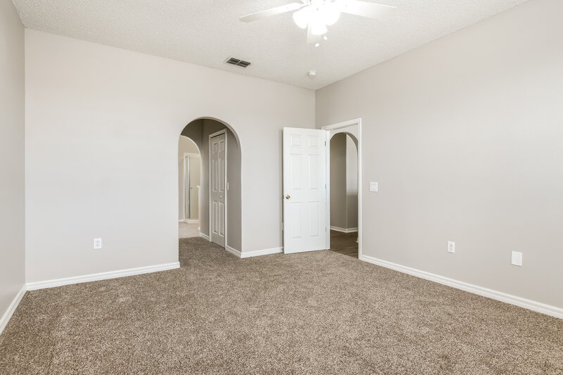 2,660/Mo, 6514 Pomeroy Cir Orlando, FL 32810 Main Bedroom View 2