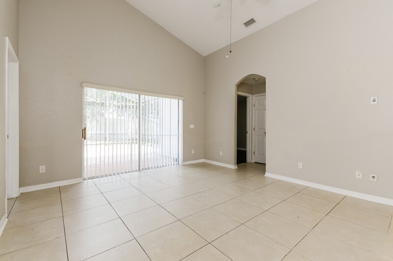 1,780/Mo, 202 Towerview Dr E Haines City, FL 33844 Living Room View 2