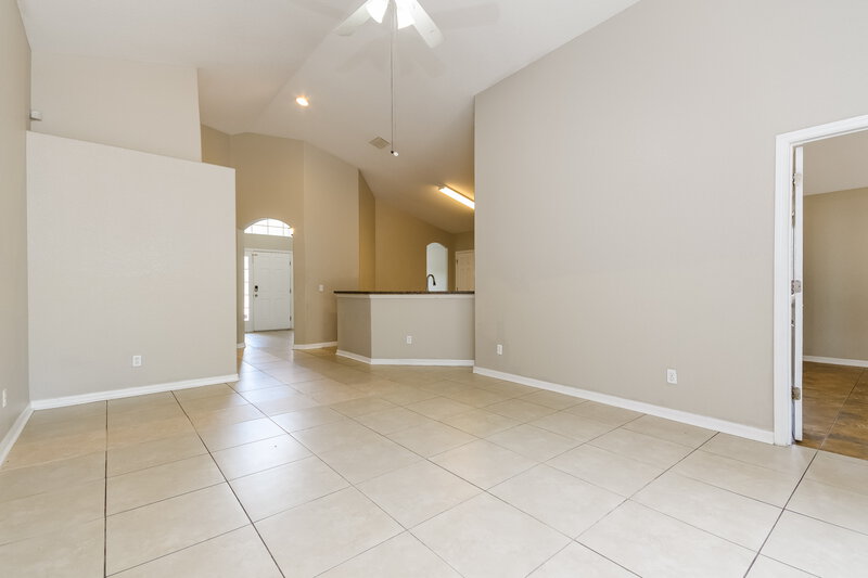 1,780/Mo, 202 Towerview Dr E Haines City, FL 33844 Living Room View 3