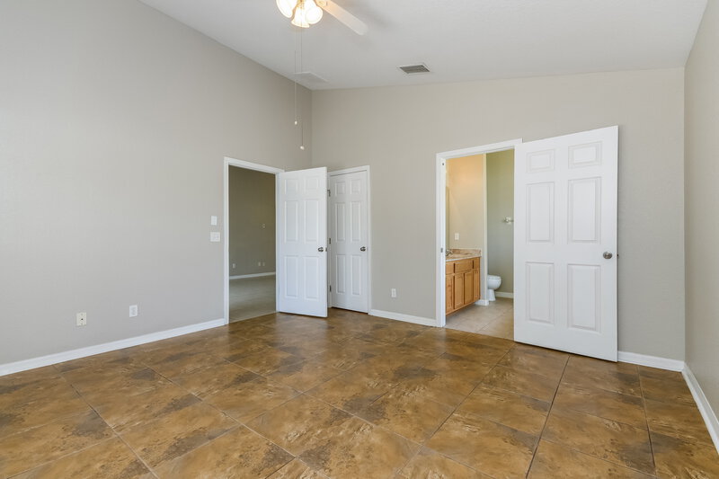 1,780/Mo, 202 Towerview Dr E Haines City, FL 33844 Main Bedroom View 2