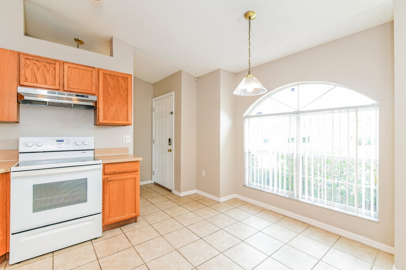 1,850/Mo, 338 Arlington Cir Haines City, FL 33844 Kitchen View