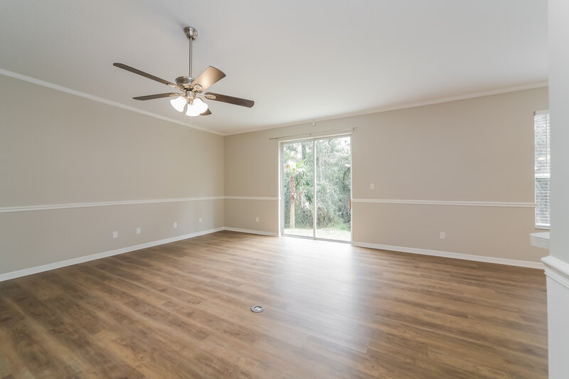 2,030/Mo, 1142 Dekleva Dr Apopka, FL 32712 Living Room View 2