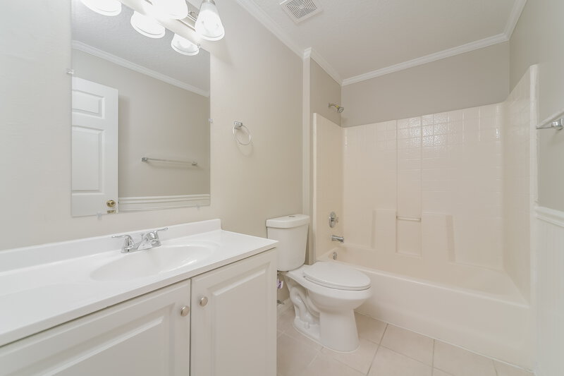 2,030/Mo, 1142 Dekleva Dr Apopka, FL 32712 Bathroom View