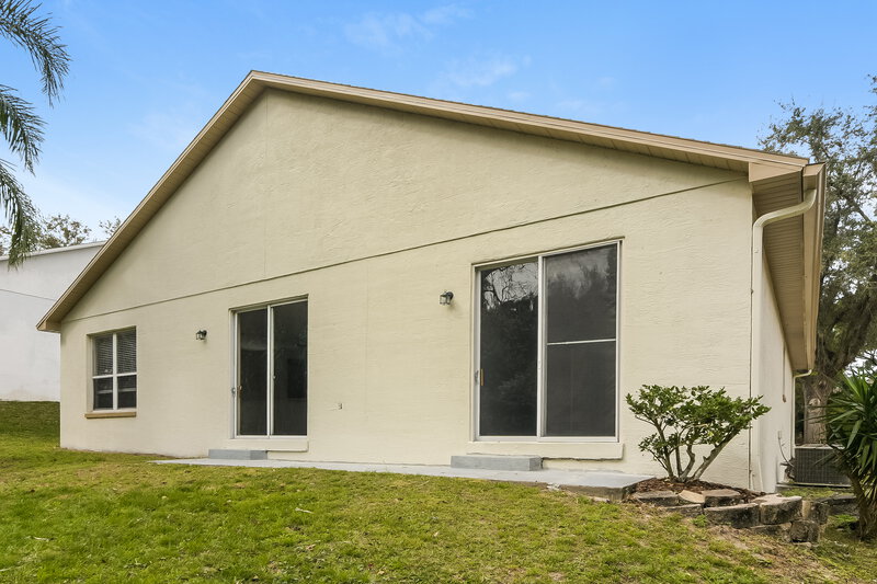 2,030/Mo, 1142 Dekleva Dr Apopka, FL 32712 Rear View