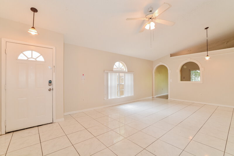 2,295/Mo, 8684 Foley Dr Orlando, FL 32825 Living Room View