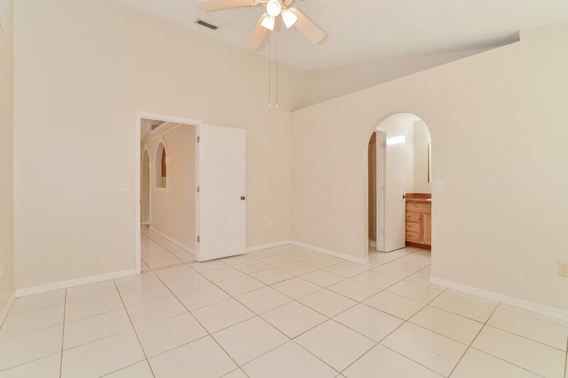2,295/Mo, 8684 Foley Dr Orlando, FL 32825 Main Bedroom View