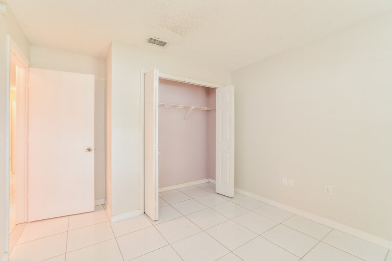 2,295/Mo, 8684 Foley Dr Orlando, FL 32825 Bedroom View 3