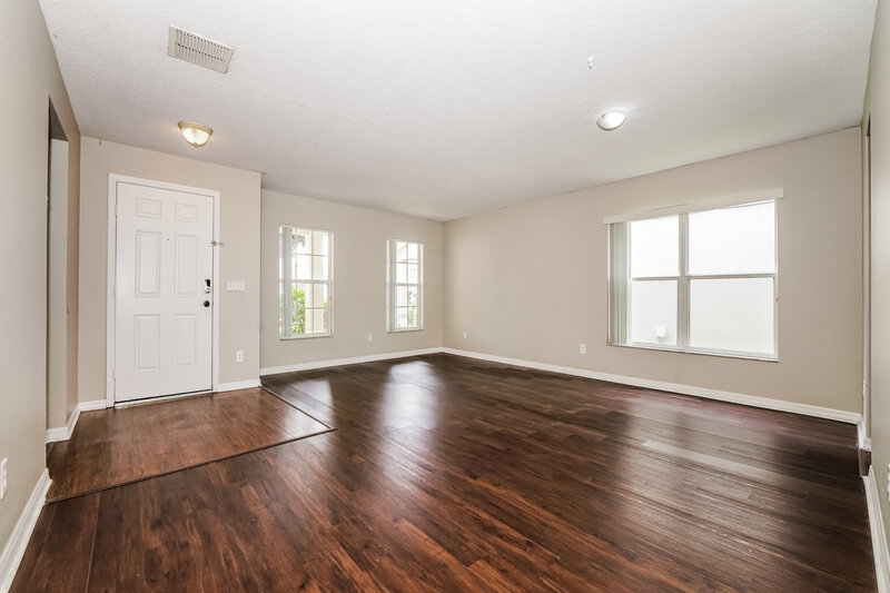 5,180/Mo, 321 Willowbay Ridge St Sanford, FL 32771 Main Bedroom View