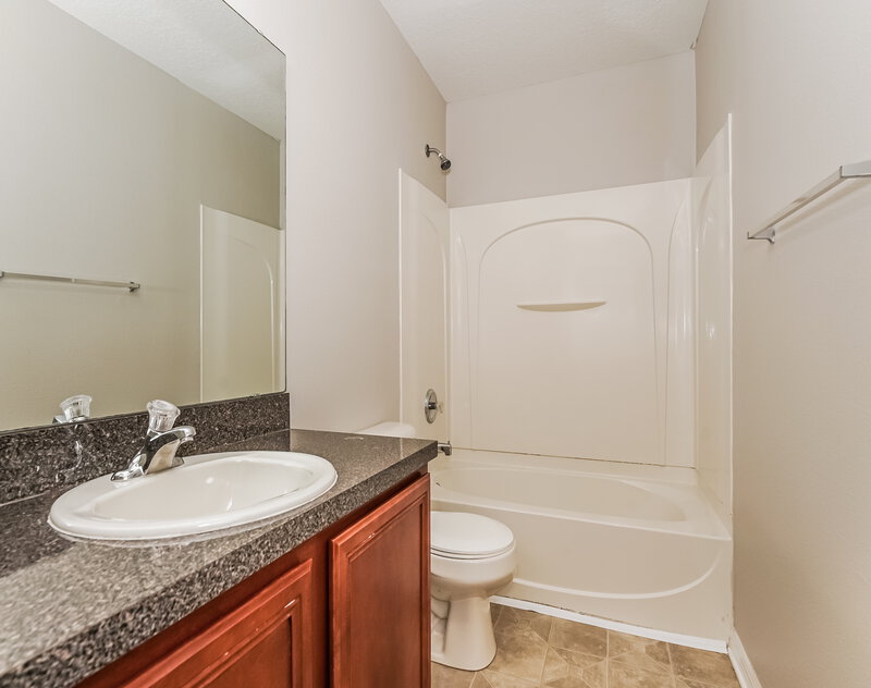 5,180/Mo, 321 Willowbay Ridge St Sanford, FL 32771 Bathroom View 3