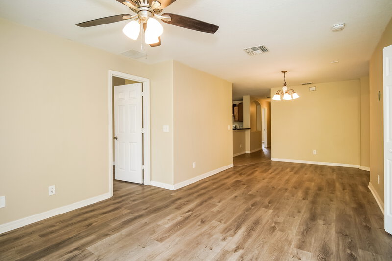 2,170/Mo, 2148 Section Dr Apopka, FL 32703 Living Room View
