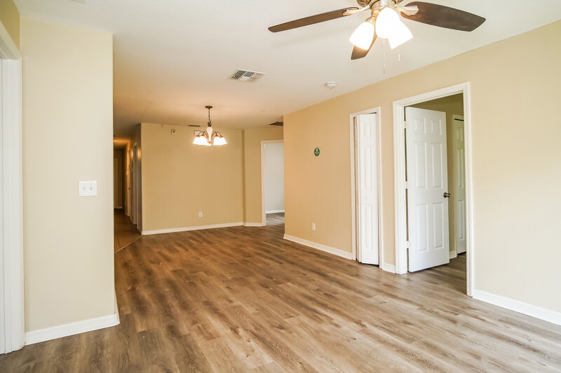 2,170/Mo, 2148 Section Dr Apopka, FL 32703 Living Room View 2