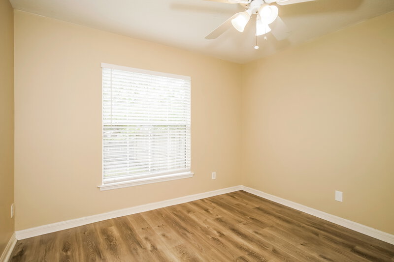 2,170/Mo, 2148 Section Dr Apopka, FL 32703 Main Bedroom View