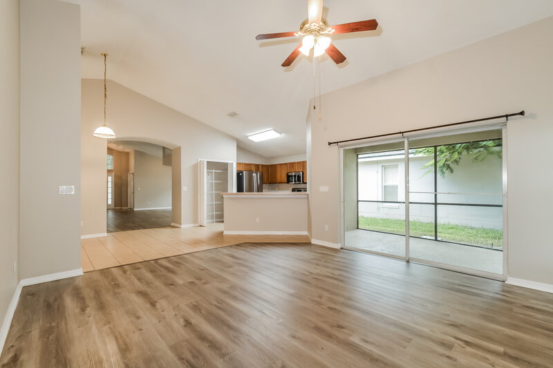 2,385/Mo, 891 McInnis Ct Kissimmee, FL 34744 Living Room View 2